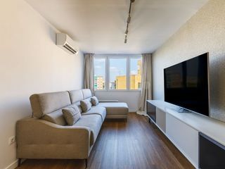 Flat in Horacio lengo  17. Piso reformado premium, 3 dormitorios y 2 baños, listo para entr