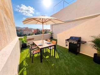 Flat in Passeig de ramon berenguer iii 97. Piso reformado con terrado privado y vistas despejadas.