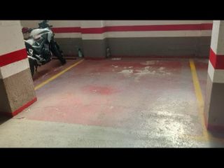 Posto auto in Avinguda d'isabel la catòlica 33. Parking en venta