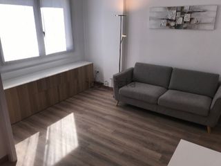 Apartamento en Calle deu i mata 88. Apartamento soleado les corts-diagonal