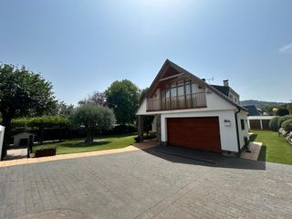 Chalet en Avenida can marcet 31. Fantástica casa unifamiliar con jardín