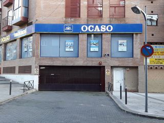 Location Parking voiture à Paseo castilla 9. Garaje en alquiler