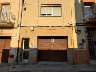 Casa adossada a Sant josep 36. Se vende edificio para inversores