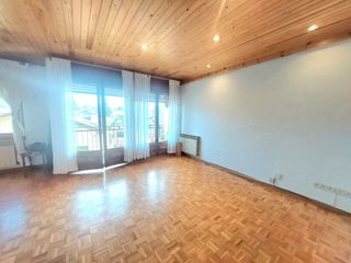 Affitto Appartamento in Estavar 20. Piso exterior en llivia, sol y vistas
