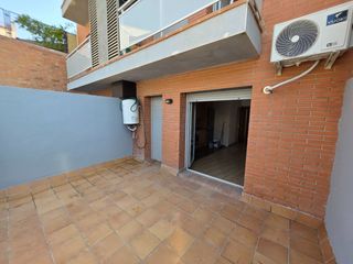 Lloguer Pis a Carrer doctor ballbé 1. Pis a almenar amb terrassa de 20m²