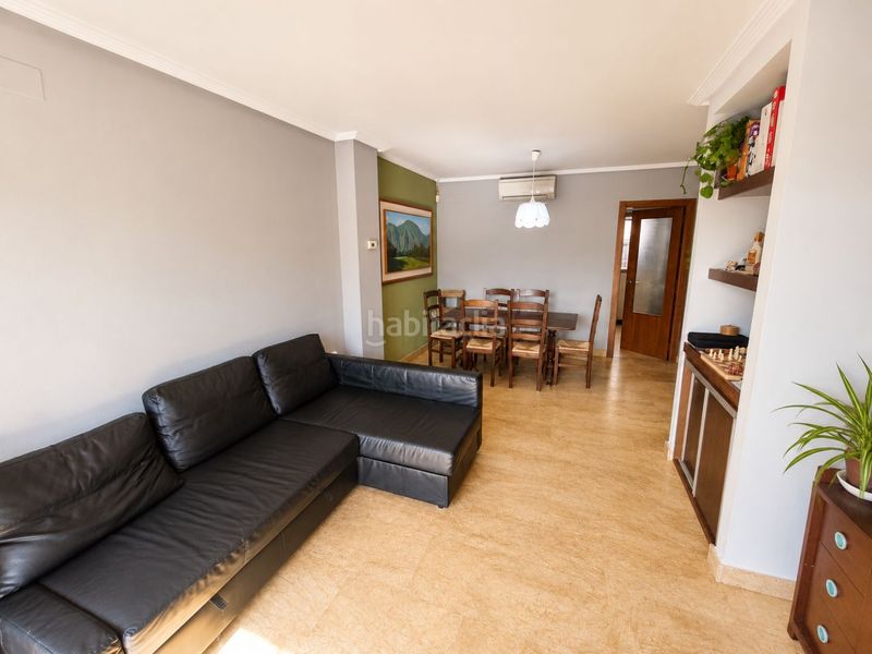 Foto f9da6257-fcd3-4676-a16a-1e35a3fbcb37. Chalet in calle de la camelia 24 in Buenavista-Valparaíso-La Legua Toledo