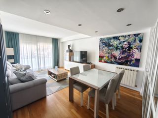 Piso en Carrer joaquim casas 11. Piso en via europa junto al nou parc central, todo exterior, 2 t