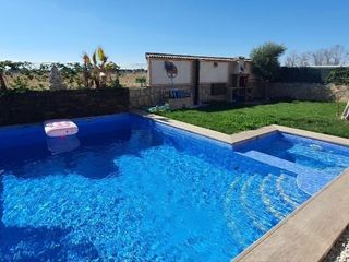 Chalet in Avenida aragoneses  1. Chalet independiente con piscina y jacuzzi a 50 min de madrid y