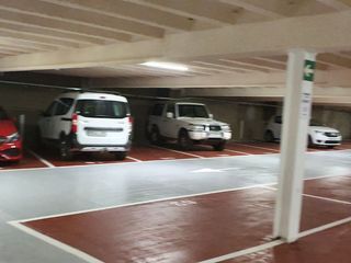 Miete Autoparkplatz in Carrer mestres 3. Garaje en alquiler para coche
