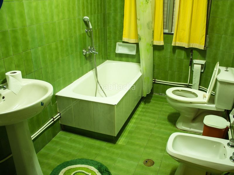 Foto 1bc85d6d-c4e9-4156-ac47-a5acd0c0d354. Casa en camiño casal 5 edificio con 4 viviendas en san xoan - 326 m2 y parcela - se entrega vacio en Poio