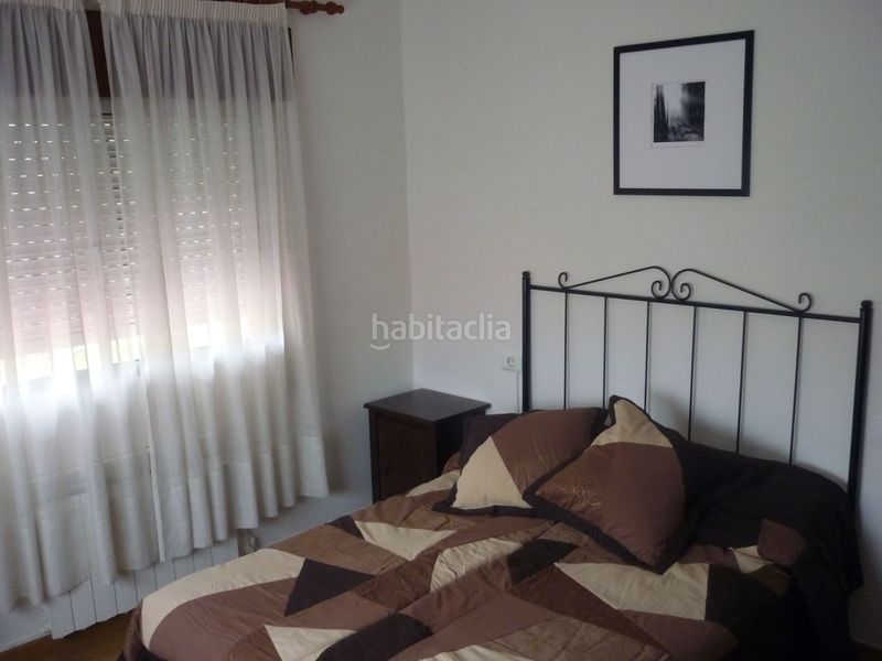 Foto a01ad919-f8d4-4154-a381-d1a1919bf4df. Casa en camiño casal 5 edificio con 4 viviendas en san xoan - 326 m2 y parcela - se entrega vacio en Poio