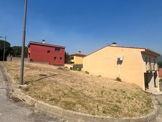 Wohngrundstück in Carrer canigo  24. Terreno en venta