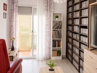 Pis a Carrer lloret de mar 16. Piso de 3 habitaciones con balcón y ascensor junto a cèntric