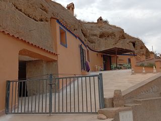 Chalet en Paraje el calguerin 23. Casa cueva