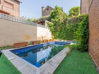 Xalet a Doctor guiu 30. Espectacular chalet pareado en fuentelarreina - zona norte madr