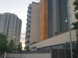 Lloguer Aparcament cotxe a Carrer anne frank 17. Se alquila plaza de parking grande c/ d'anne franc 17