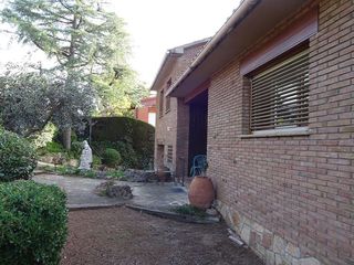 Chalet in De les alzines 14. Chalet con personalidad, construido a conciencia para constituir