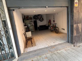 Local Comercial a Clavell 22. Local en calle muy comercial