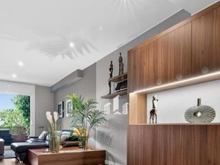 Flat in Avinguda línia 10. Piso planta baja