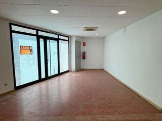Rent Business premise in Carrer escoles 1. Alquiler de local en calle escoles, 1