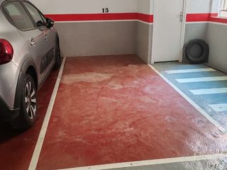 Lloguer Aparcament cotxe a Carrer d'angel guimerá 72. Plaza de parking para coche pequeño