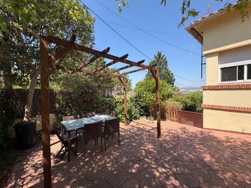 Foto 43972690-de88-4833-80cf-6eb1a73099cd. Miete haus in rambla del jardi 128 in Valldoreix Sant Cugat del Vallès