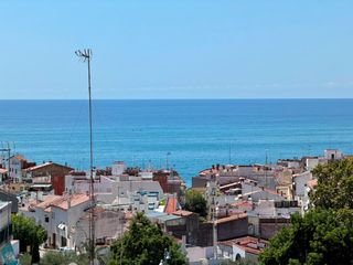 Apartamento en Carrer doctor riera vaquer  12. Exclusivo piso de diseño con espectaculares vistas al mediterrán