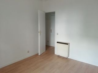 Alquiler Piso en Calle de juan de urbieta 30. Madrid – piso de 2 dormitorios – ideal para estudiantes / erasmu