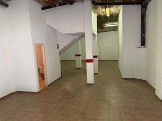 Lloguer Local Comercial a Creu de xirivia 3. Local almacén