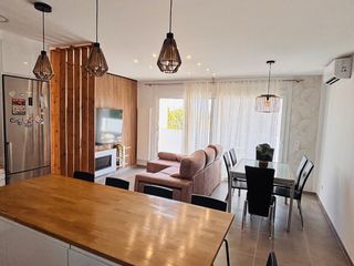 Casa en Calle palol 25. Casa espaiosa i moderna a vilafant. disposa de 257,5 m², jardí,