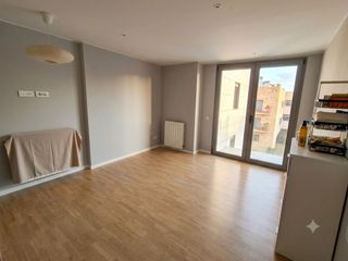 Rent Flat in Guifre 425. Descubre tu nuevo hogar en badalona: moderno, luminoso y listo p