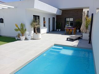 Casa en Calle fernando rey 8. Excellent villa (townhouse) for sale in roldán