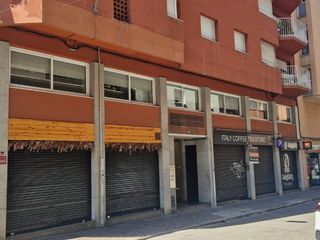 Bureau à C/ josep maluquer salvador  10. Magnifico entreuselo diáfano de 100 m2 con gran luminosidad y se