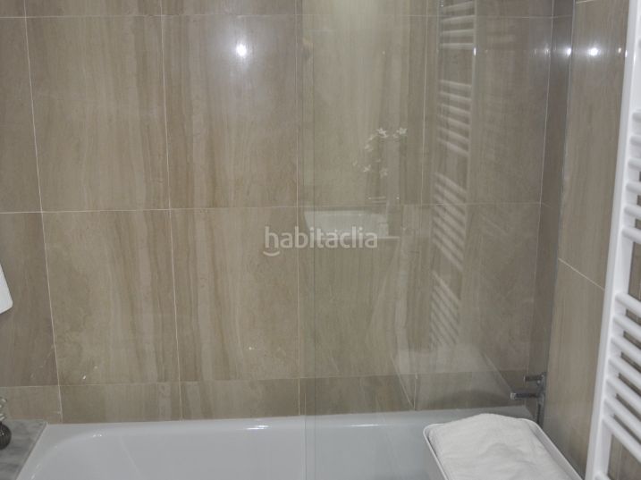 Foto bd7dace1-e0f1-4e74-8012-713cf098a84a. Miete dachwohnung in carrer del riu de gallinera 1 in Dénia