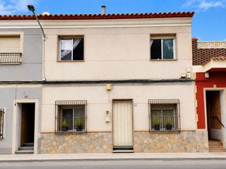 Maison jumelée à Plaza coronación 11. Una vivienda amplia, con gran potencial y todo el espacio que ne