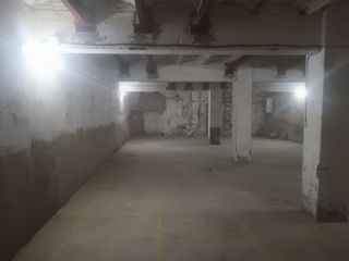 Lloguer Local Comercial a Veinat sant daniel 1. Alquiler local/ almacen