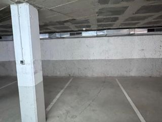 Alquiler Parking coche en Balmes 3. Vehículo mediano o suv
