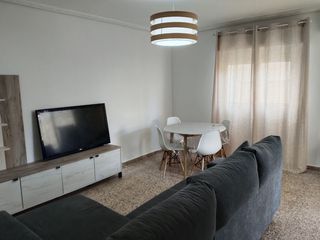 Apartamento en Joanot martorell 7. Estupendo piso a 50 m. del mar