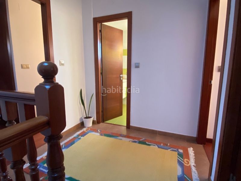 Foto 04227b8f-5eee-41a4-ac9c-2ea5e6001c8d. Alquiler chalet en lugar castro nucleo 96 se alquila de septiembre a junio vivienda unifamiliar en perfecto estado. en Ferrol