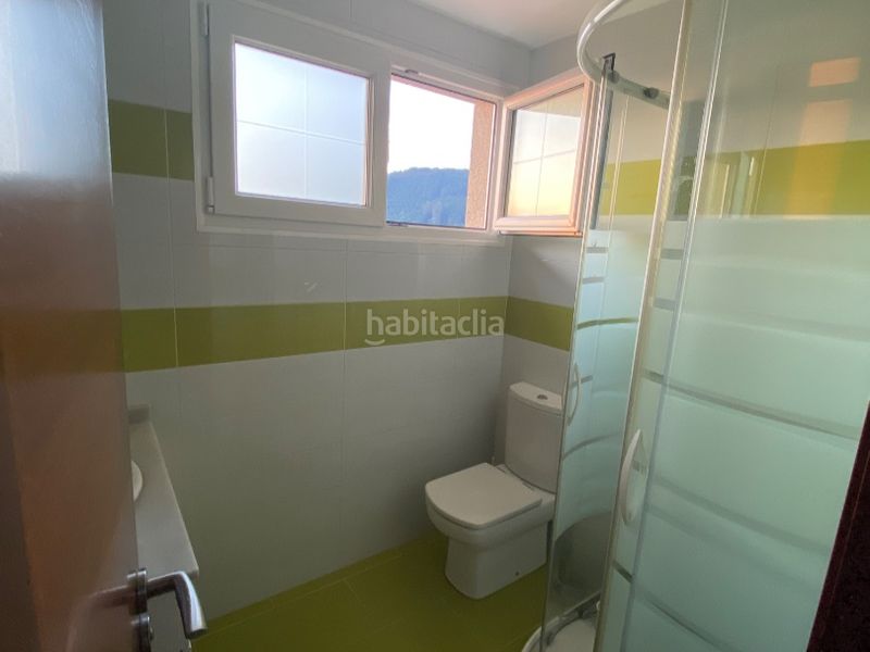 Foto 2ee093f8-0596-470d-a52d-5e59bcbf1e4d. Alquiler chalet en lugar castro nucleo 96 se alquila de septiembre a junio vivienda unifamiliar en perfecto estado. en Ferrol