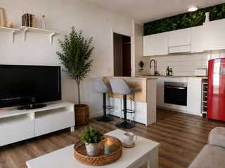 Piso en Carrer poblat típic-gregal 19. Apartamento reformado con amplia terraza orientada al sureste, a
