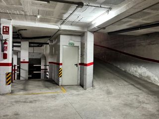 Posto auto in Carrer d'amadeu de savoia 100. Parquing para coche pequeño
