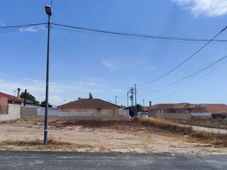 Wohngrundstück in Partida la matanza 11. Terreno urbano de 332m en la matanza de fortuna