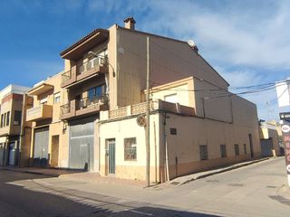 Casa a Carrer de la mare de deu del pilar 196. Oportunidad de inmueble