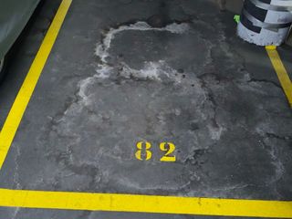 Lloguer Aparcament cotxe a Carrer d'andrade 134. Alquiler parking coche pequeño o 2 motos