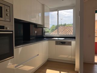 Pis a Carrer de coïmbra 23. Piso 3 habitaciones exterior en horta