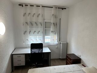 Miete Etagenwohnung in Academia 39. Piso céntrico solamente estudiantes