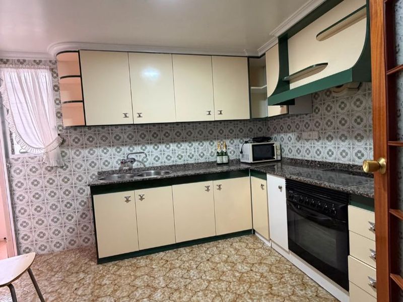 Foto fb2e471a-ed41-4f29-805c-0d84a55db4ad. Alquiler piso en calle maria cases 9 listo para entrar a vivir! espacioso piso con terraza y despensa ! en Onda