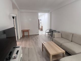 Piso en Rambla prim  49. Para entrar a vivir!