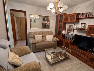 Etagenwohnung in Alcala 290. Piso de 2 dormitorios junto a calle alcalá, a menos de 100 metro
